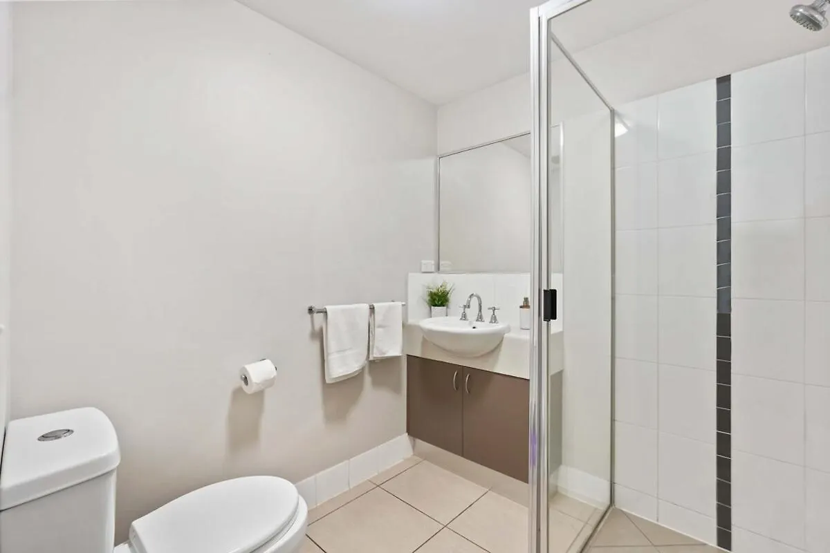 Stylish Apartment Near Esplanade & City Centre Cairns